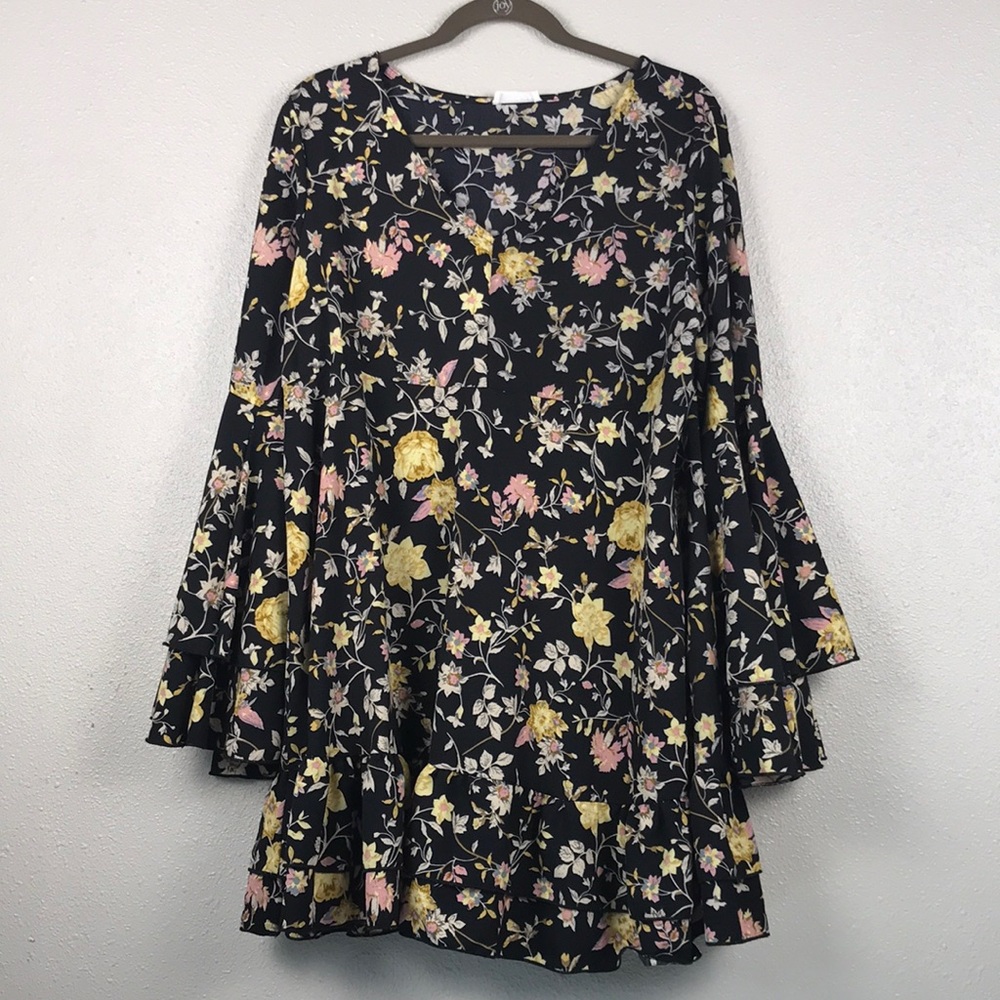Bucket List Floral Print Layered Sleeve Mini Dress Size Large